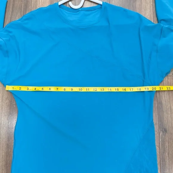Lululemon women’s Ice cave Long Sleeve Casual Top - Picture 5 of 9